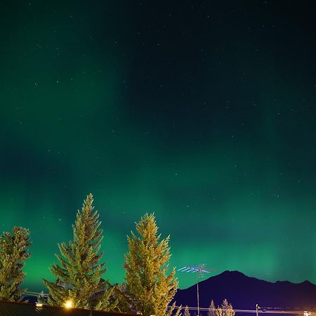 Yellowhead Motel Валмаунт Екстериор снимка